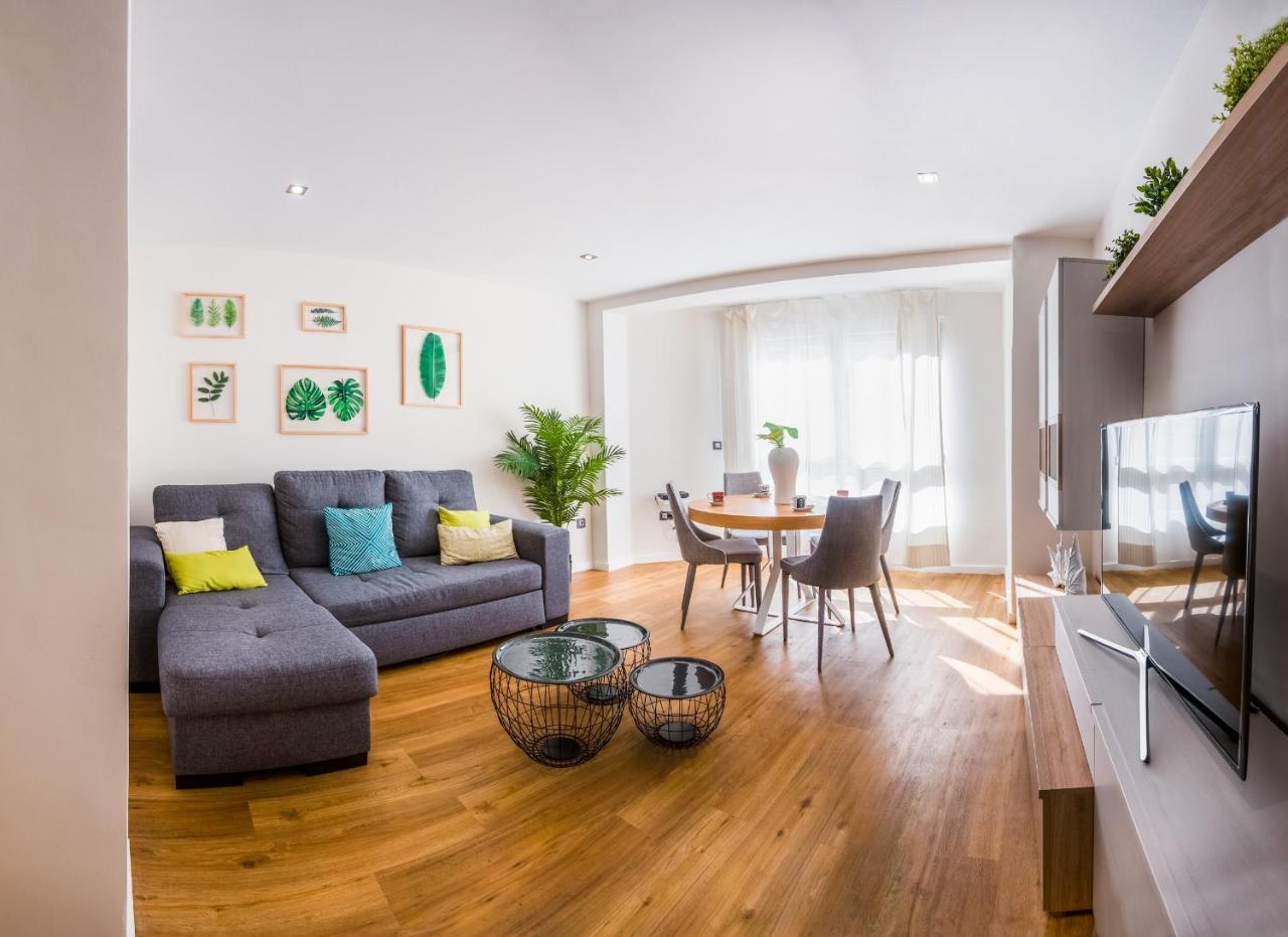 Expoholidays-Rueda Lopez Apartamento De Lujo Almeria Ngoại thất bức ảnh